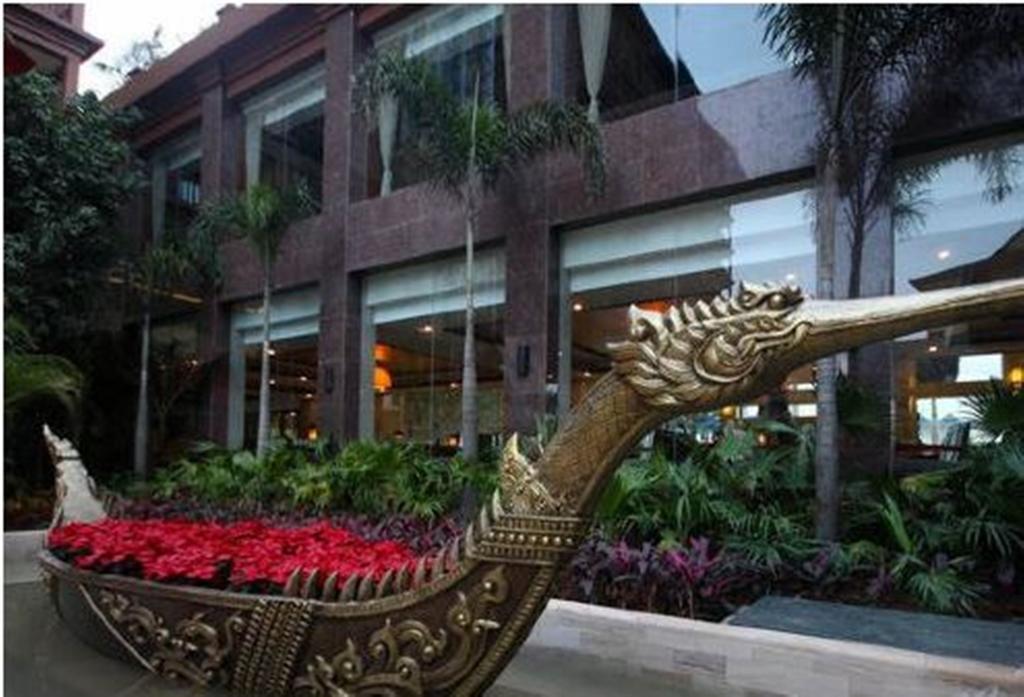 Ramada Plaza Xishuangbanna Hotel Eksteriør billede