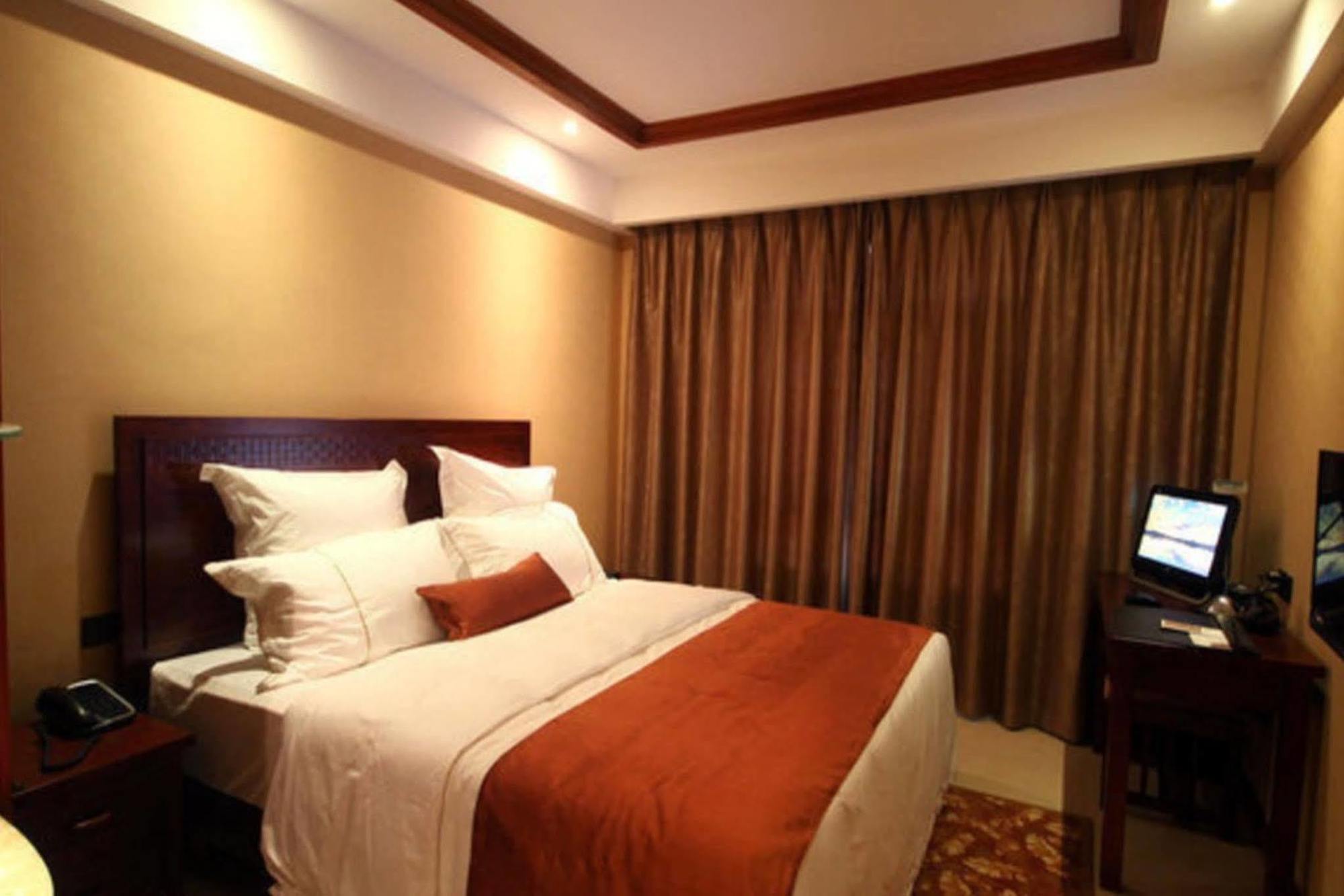 Ramada Plaza Xishuangbanna Hotel Eksteriør billede
